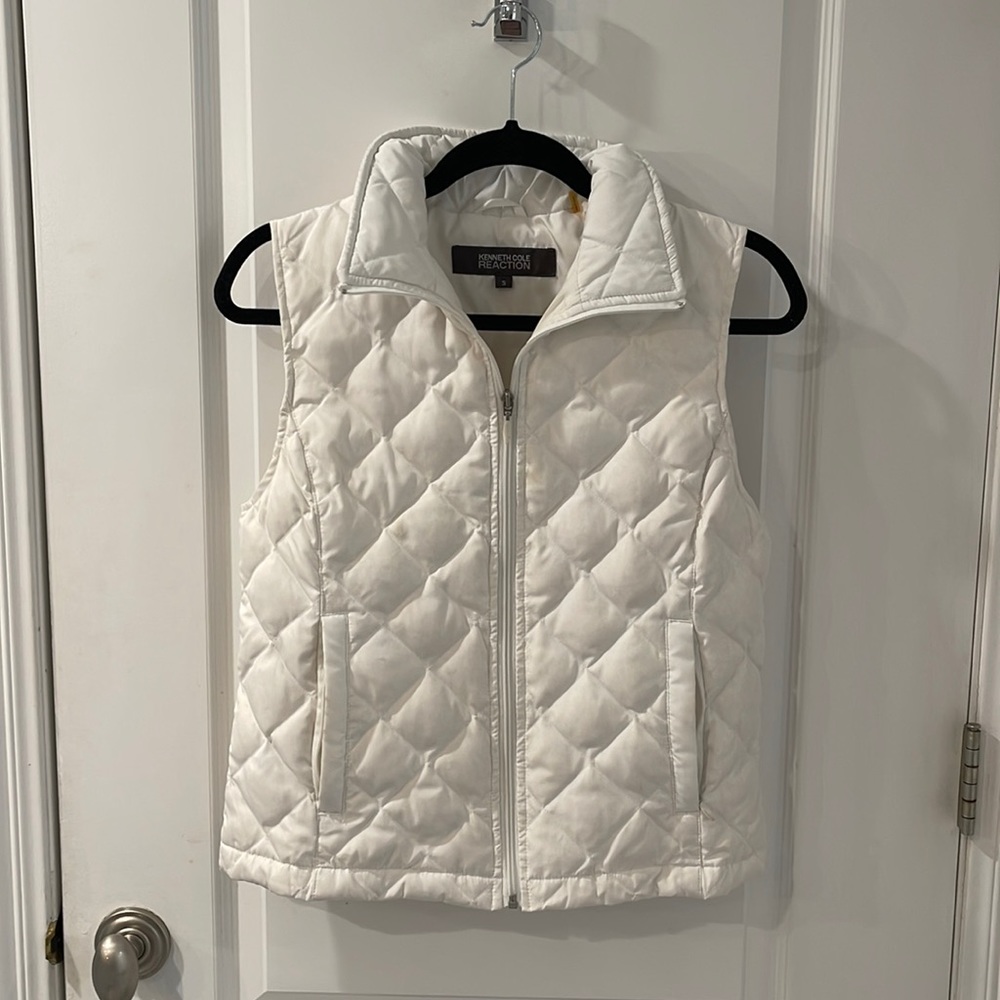 Kenneth Cole down vest - size small